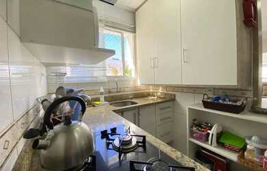 Imagem 12: Apto 03 quartos, suíte, +150m², mobiliado, leste/norte, box para carro. Sacada de frente.