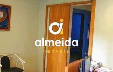 Imagem 6: CASA 5 DORMITÓRIOS COM ÓTIMA LOCALIZAÇÃO