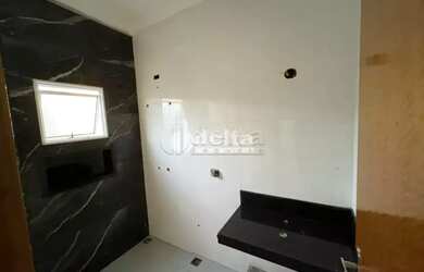 Imagem 6: Casa residencial disponível para venda no bairro Novo Mundo em Uberlândia-MG