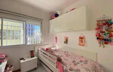 Imagem 7: Apto 03 quartos, suíte, +150m², mobiliado, leste/norte, box para carro. Sacada de frente.