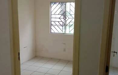 Imagem: O apartamento possui 2 Dormitórios e 1 Banheiro e está localizado