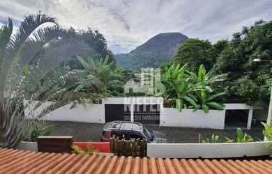 Imagem 6: Excelente Sobrado com 4 Quartos em Charitas Próximo à Estação de Barcas