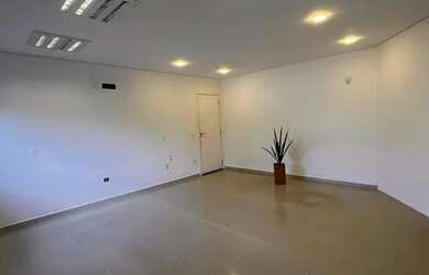 Imagem: O depósito possui 1 Vaga na garagem, 29m² de Área e está