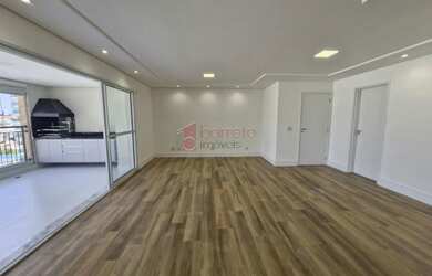 Imagem: O apartamento possui 4 Dormitórios, 1 Banheiro, 3 Vagas na