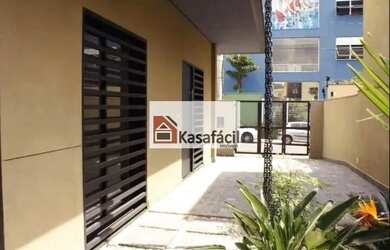 Imagem: O depósito possui 4 Vagas na garagem, 180m² de Área e está