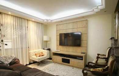 Imagem: A casa possui 3 Dormitórios, 5 Banheiros, 5 Vagas na garagem