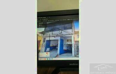 Imagem: O depósito possui 400m² de Área e está localizado em Vila