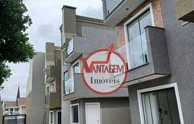 Imagem: A casa possui 3 Dormitórios, 1 Banheiro, 2 Vagas na garagem