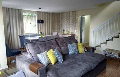 Imagem: A casa em condomínio possui 3 Dormitórios, 3 Banheiros, 2