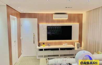 Imagem: O apartamento possui 2 Dormitórios, 2 Banheiros, 2 Vagas na