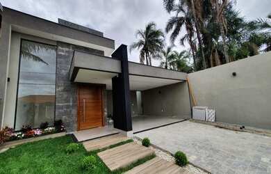 Imagem: A casa em condomínio possui 3 Dormitórios, 5 Banheiros, 4