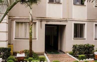 Imagem: O apartamento possui 2 Dormitórios, 1 Banheiro, 1 Vaga na garagem