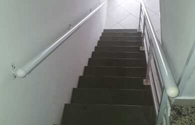 Imagem: A casa possui 2 Dormitórios, 1 Banheiro, 1 Vaga na garagem