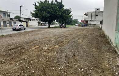 Imagem: O terreno possui 560m² de Área e está localizado em Cidade