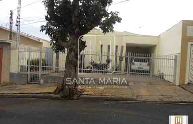 Imagem: O depósito possui 2 Vagas na garagem e 120m² de Área e está