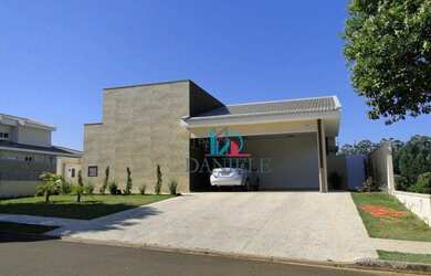 Imagem: A casa em condomínio possui 3 Dormitórios, 5 Banheiros, 5