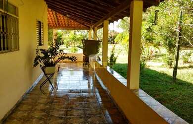 Imagem: A chácara possui 10m² de Área e está localizado em Cristais