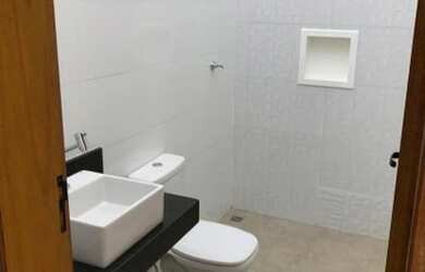 Imagem 12: casa cerejeiras. Piscina, Churrasqueira, Varandae98m² de Área