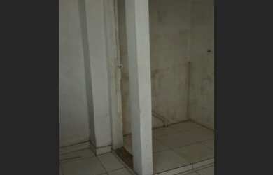 Imagem 5: ALUGO LOJA PONTO COMERCIAL ITAPUÃ DO LADO DA SEREIA DORIVAL CAYMMI