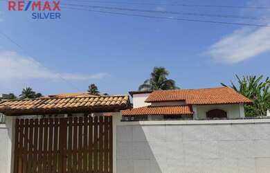 Imagem: A casa em condomínio possui 3 Dormitórios, 2 Banheiros, 5