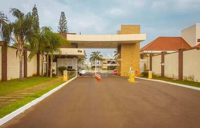 Imagem: O terreno possui 400m² de Área e está localizado em Itaipu