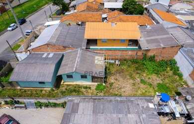 Imagem: O terreno possui 480m² de Área e está localizado em Iguaçu