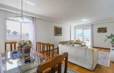 Imagem: O apartamento possui 2 Dormitórios, 3 Banheiros, 2 Vagas na