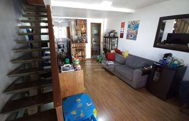 Imagem: A casa possui 2 Dormitórios, 1 Banheiro, 1 Vaga na garagem