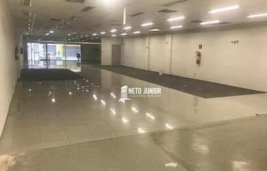 Imagem: O depósito possui 2 Vagas na garagem, 500m² de Área, Imóvel