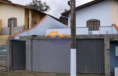 Imagem: A casa possui 2 Dormitórios, 4 Banheiros, 2 Vagas na garagem