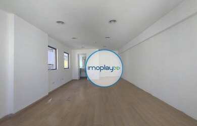 Imagem: O depósito possui 1 Vaga na garagem, 37m² de Área e está