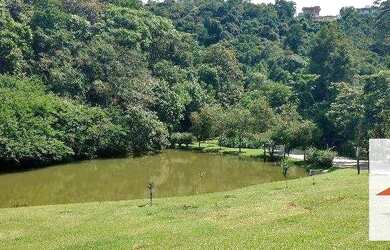 Imagem: O terreno possui 1.965m² de Área e está localizado em Loteamento