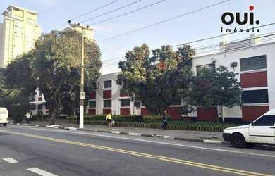 Imagem: O depósito possui 2 Vagas na garagem e 9591m² de Área e está