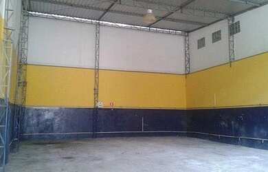 Imagem: O depósito possui 430m² de Área e está localizado em Osvaldo