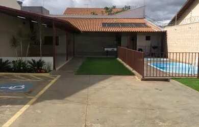 Imagem: A casa possui 4 Vagas na garagem e está localizado em Parque