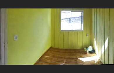 Imagem: A casa possui 2 Dormitórios, 1 Banheiro, 1 Vaga na garagem