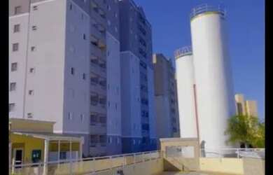 Imagem: O apartamento possui 2 Dormitórios, 2 Banheiros, 1 Vaga na