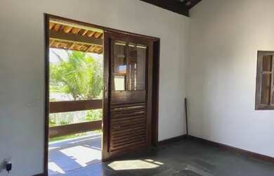 Imagem: A casa possui 2 Dormitórios, 1 Banheiro, 1 Vaga na garagem