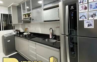 Imagem: O apartamento possui 2 Dormitórios, 1 Banheiro, 1 Vaga na garagem