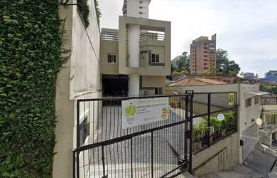 Imagem: O depósito possui 5 Vagas na garagem, 500m² de Área e está