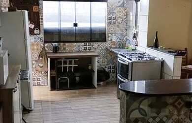 Imagem: A casa em condomínio possui 2 Dormitórios, 1 Banheiro, 4 Vagas