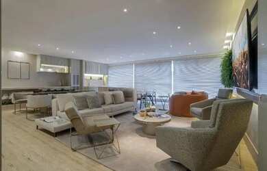 Imagem: O apartamento possui 4 Dormitórios, 5 Banheiros, 4 Vagas na