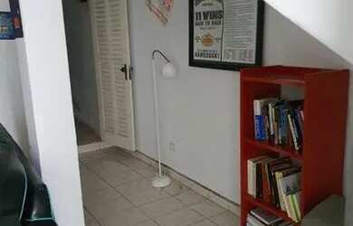 Imagem: A casa possui 3 Dormitórios, 3 Banheiros, 2 Vagas na garagem