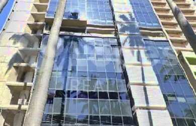 Imagem: O depósito possui 1 Vaga na garagem, 48m² de Área e está