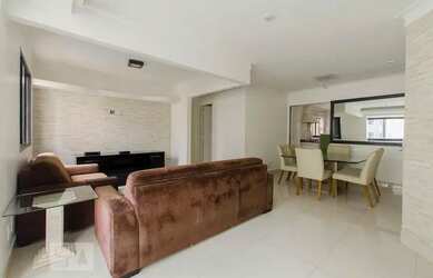 Imagem: O apartamento possui 2 Dormitórios, 2 Banheiros, 2 Vagas na