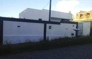 Imagem: A casa para alugar possui 2 Dormitórios, 2 Banheiros e Imóvel