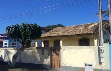 Imagem: A casa para temporada possui 3 Dormitórios, 2 Vagas na garagem