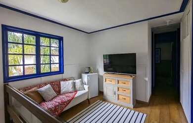 Imagem: A casa em condomínio possui 5 Dormitórios, 2 Banheiros, 5