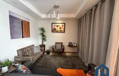 Imagem: A casa possui 3 Dormitórios, 1 Banheiro, 1 Vaga na garagem