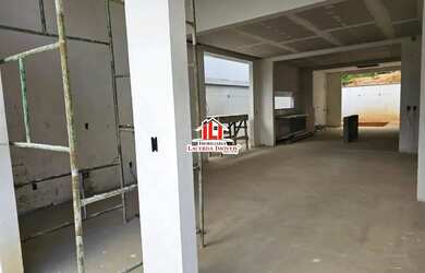 Imagem 12: Casa Térrea no Alphaville 4 com 3 Suítes 1 com Closet Piscina com hidro